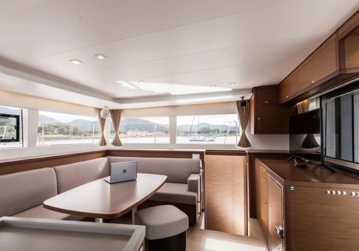 Yacht LAGOON - 450 F "Silicia"