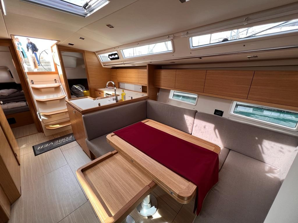 Yacht SALONA - 46 "Demetra"