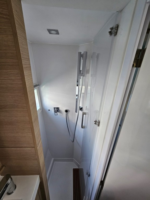 Yacht AVENTURA - 37 "Thomas"