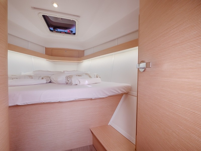 Yacht ELAN - Impression 40 "Happy"