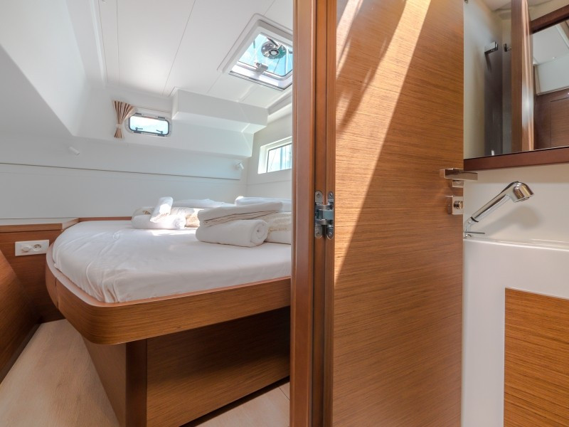 Yacht LAGOON - 40 "Blue Eyes"