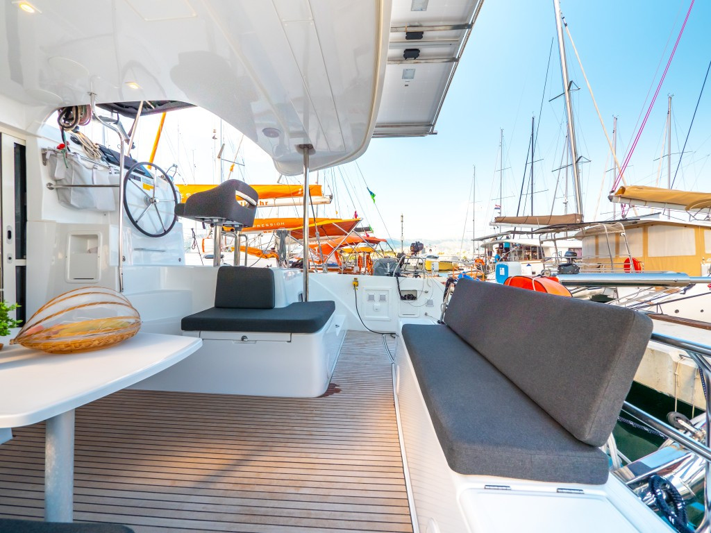 Yacht LAGOON - 40 "Osprey"