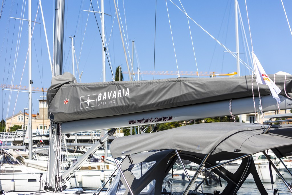 Yacht BAVARIA - C42 "Marashino"