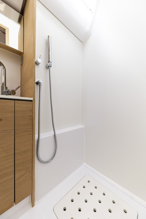 Yacht ELAN - Impression 43 "Vekenega"