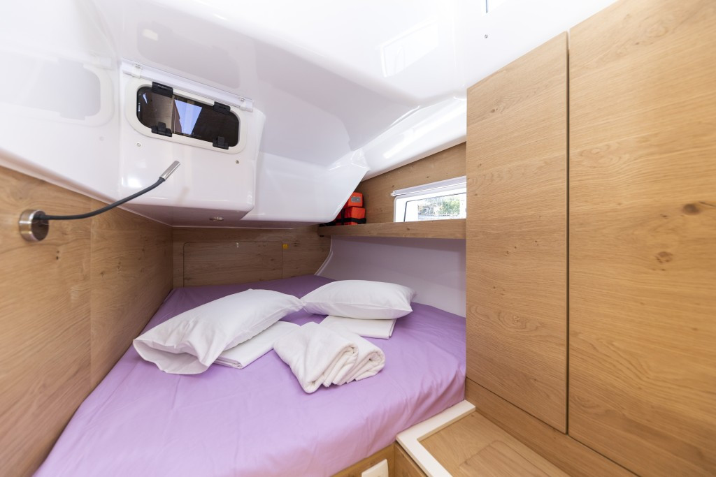 Yacht ELAN - Impression 43 "Vekenega"