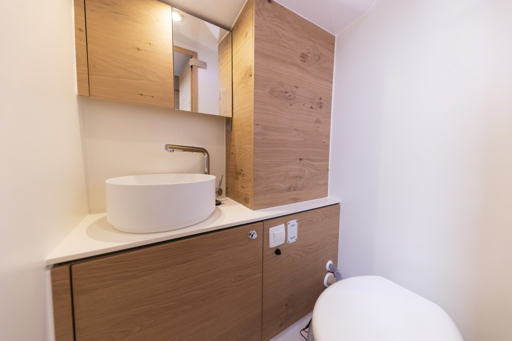 Yacht ELAN - Impression 43 "Vekenega"