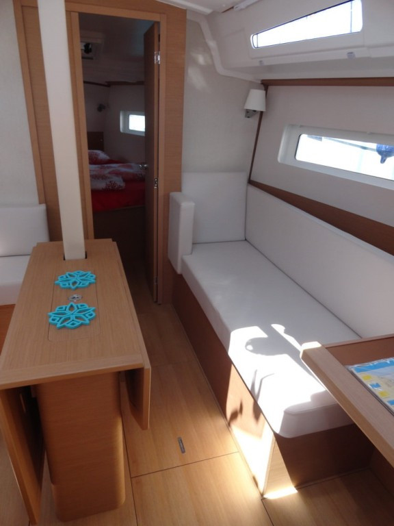 Yacht JEANNEAU - Sun Odyssey 380 "Maravilha"