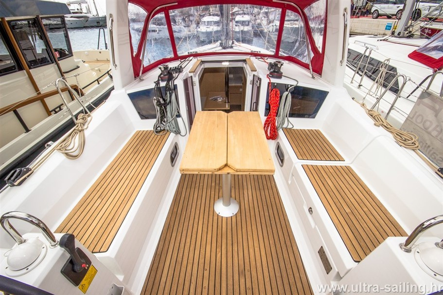 Yacht BENETEAU - Oceanis 35 "Gaston"
