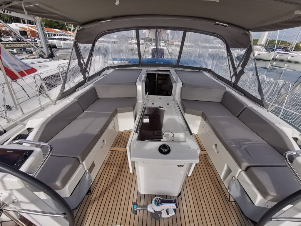 Yacht BENETEAU - Oceanis 46.1 "Nalu"