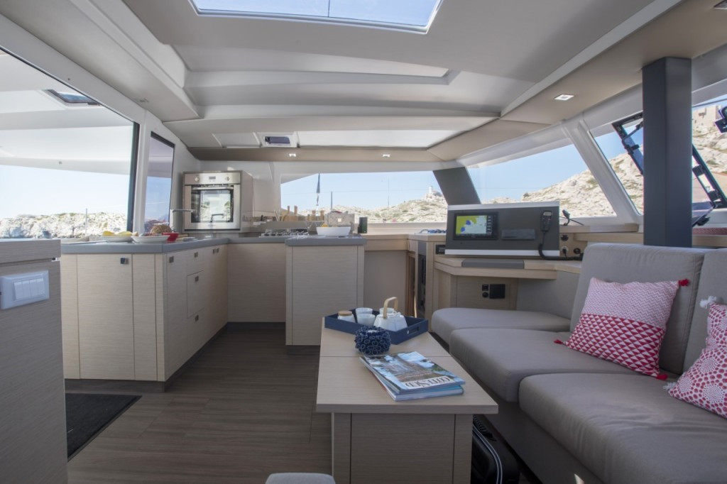 Yacht FOUNTAINE PAJOT - Astrea 42 "Crazy Diamont"