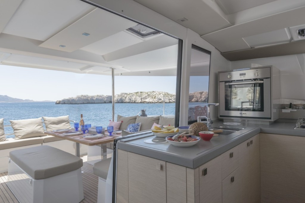 Yacht FOUNTAINE PAJOT - Astrea 42 "Crazy Diamont"
