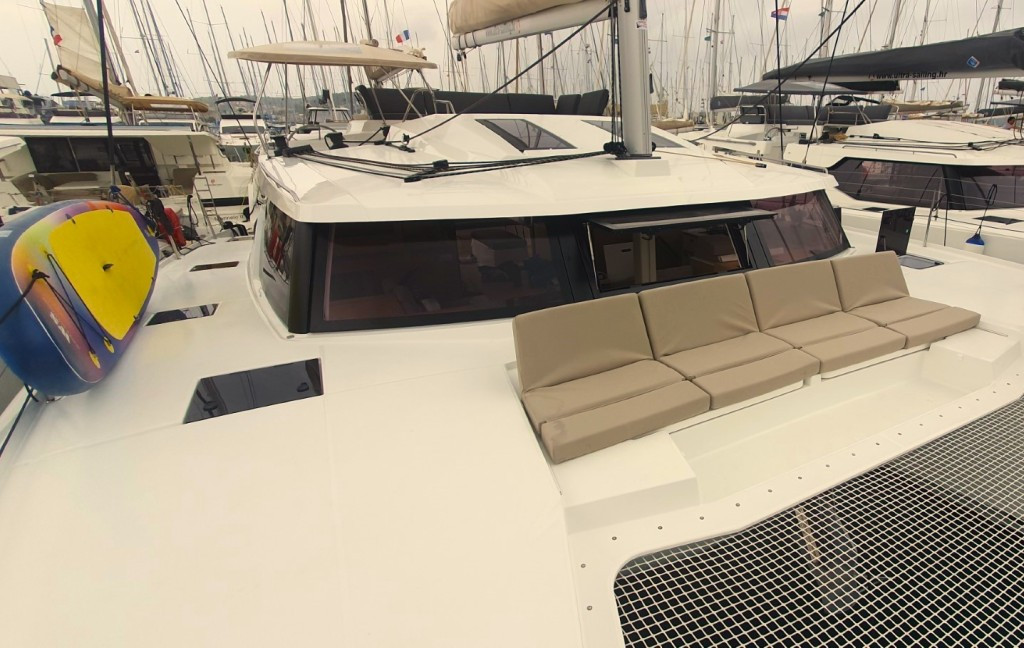 Yacht FOUNTAINE PAJOT - Elba 45 "Adria Blue"