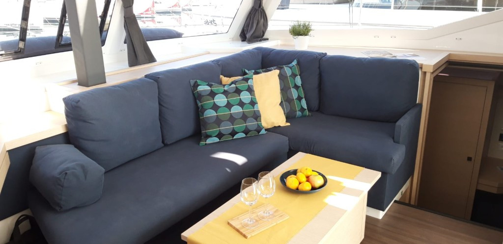 Yacht FOUNTAINE PAJOT - Lucia 40 "Nala"