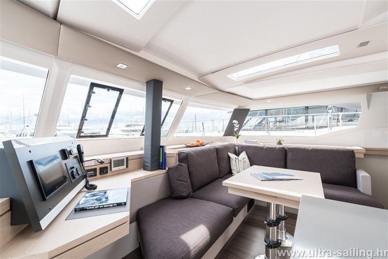 Yacht FOUNTAINE PAJOT - Saona 47 "Desafinado"