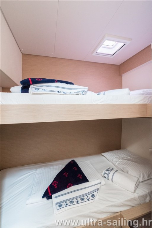 Yacht FOUNTAINE PAJOT - Saona 47 "Desafinado"