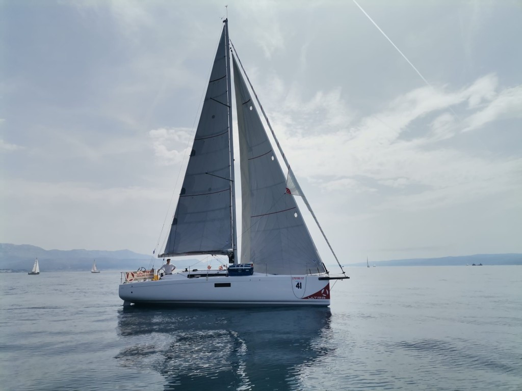 Yacht BENETEAU - First 36 "Ultra First"