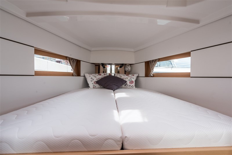 Yacht BENETEAU - Oceanis 38.1 "Majano"