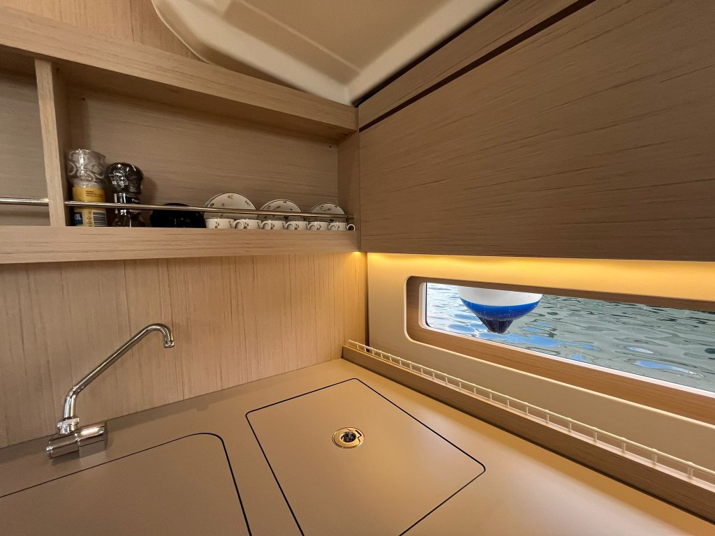 Yacht BENETEAU - Oceanis 40.1 "Cosmic Dancer"