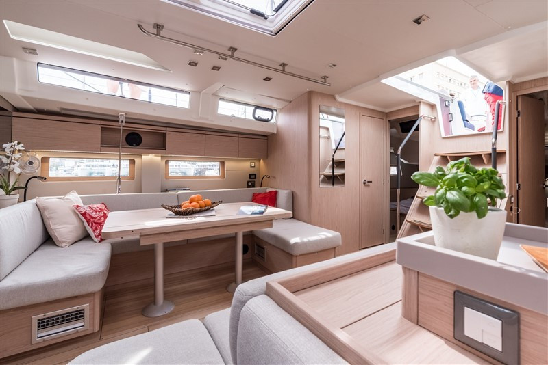 Yacht BENETEAU - Oceanis 51.1 "Patron"