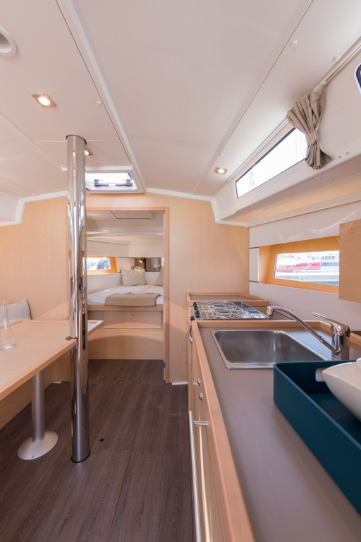 Yacht BENETEAU - Oceanis 38.1 "Cvita"