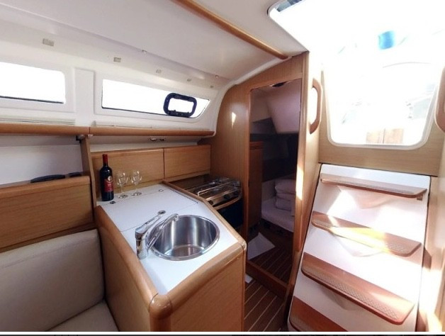 Yacht JEANNEAU - Sun Odyssey 30i "Espresso I"