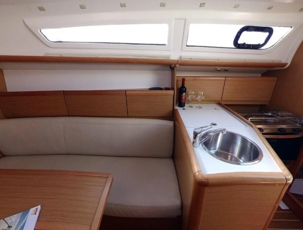 Yacht JEANNEAU - Sun Odyssey 30i "Espresso I"