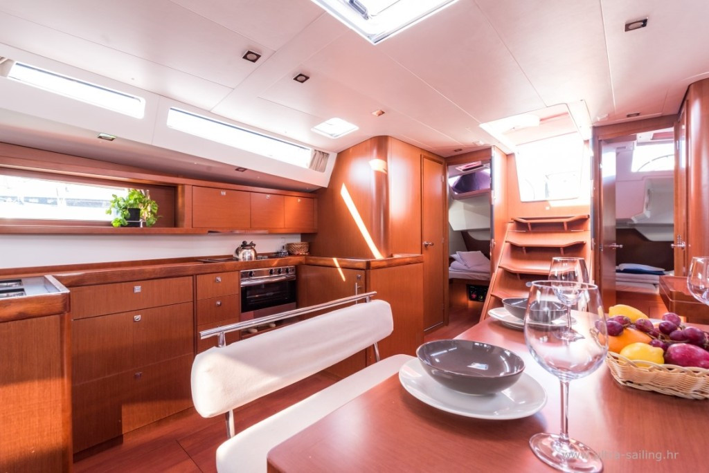 Yacht BENETEAU - Oceanis 48 "Summer Dream"