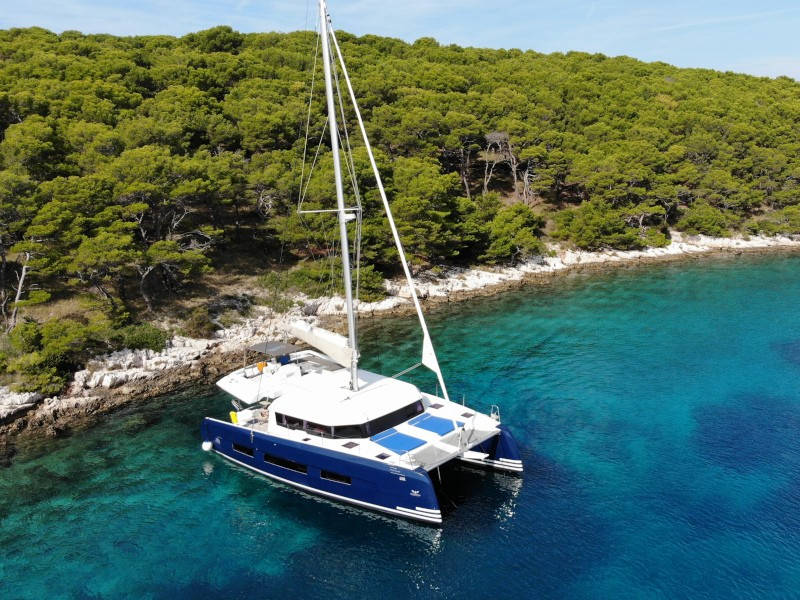 Yacht DUFOUR - 48 Catamaran "Yam"