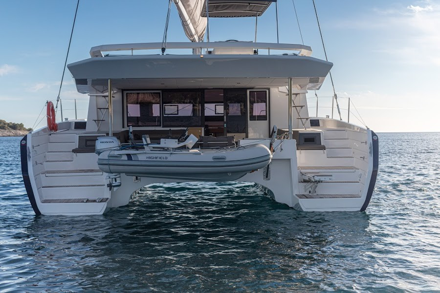 Yacht DUFOUR - 48 Catamaran "Pax"