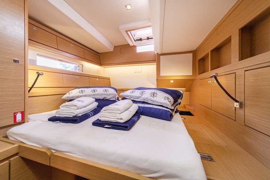Yacht DUFOUR - 63 Exclusive "Bahia Feliz V"