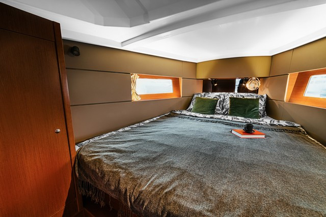 Yacht BENETEAU - Oceanis 38 "Happy"