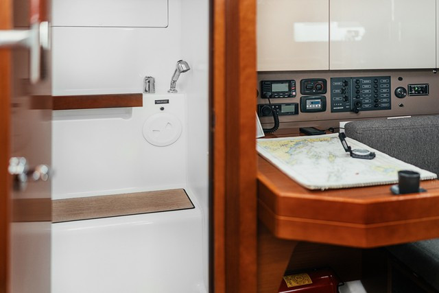 Yacht BENETEAU - Oceanis 38 "Happy"