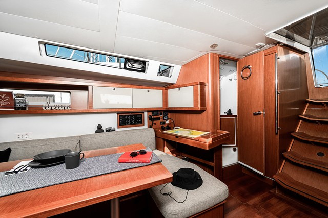 Yacht BENETEAU - Oceanis 45 "Diana"