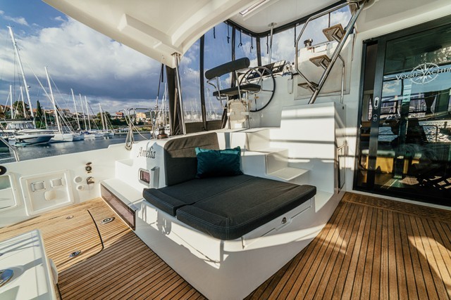 Yacht LAGOON - 42 "Amelia"