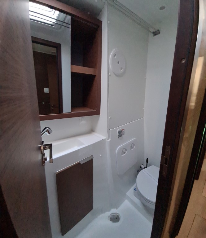 Yacht LAGOON - 40 "Sailing Point"