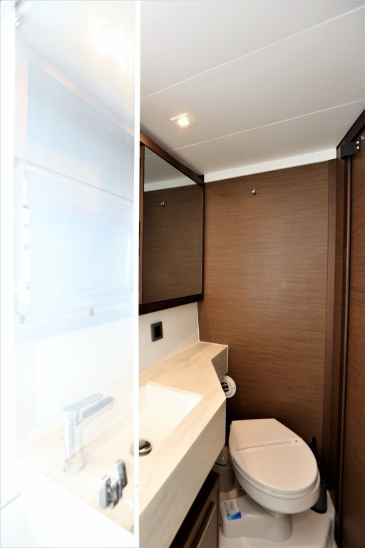 Yacht LAGOON - 46 "Lady Point"