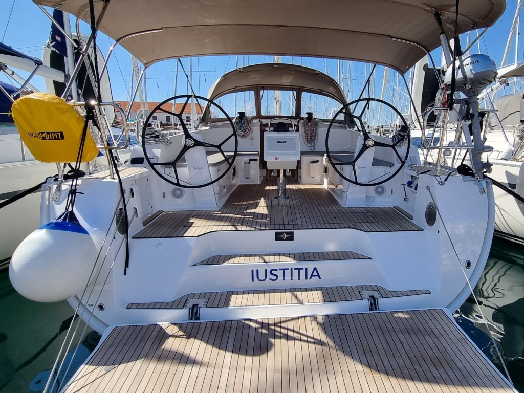 Yacht BAVARIA - Cruiser 46 "Iustitia"