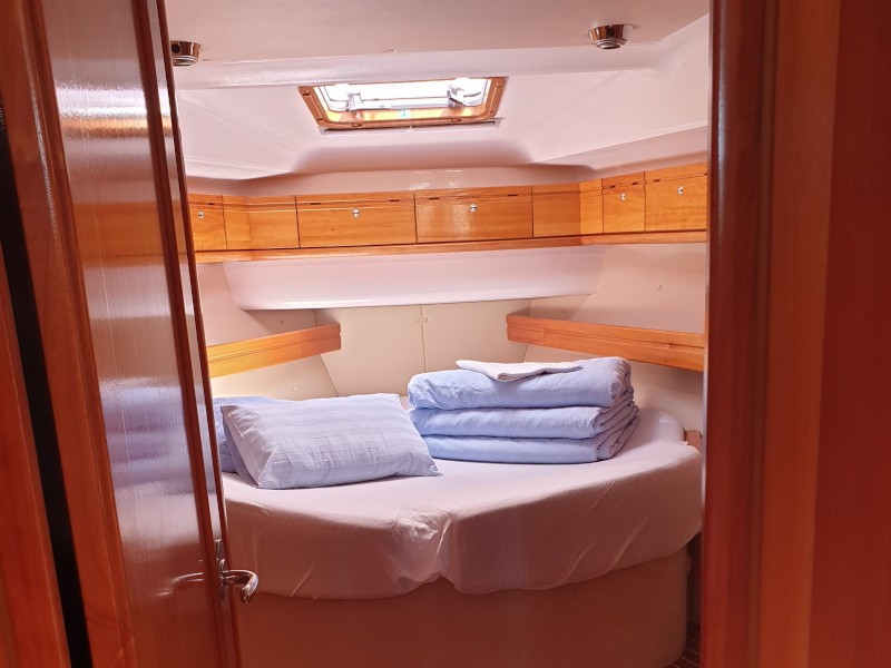 Yacht BAVARIA - 46 Cruiser "Makani"