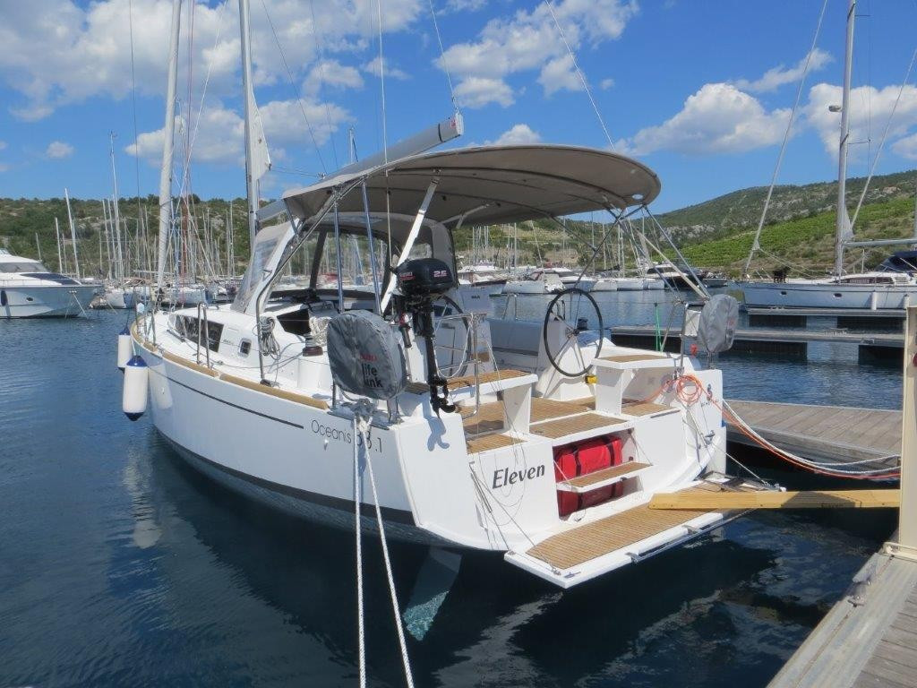 Yacht BENETEAU - Oceanis 38.1 "Eleven"