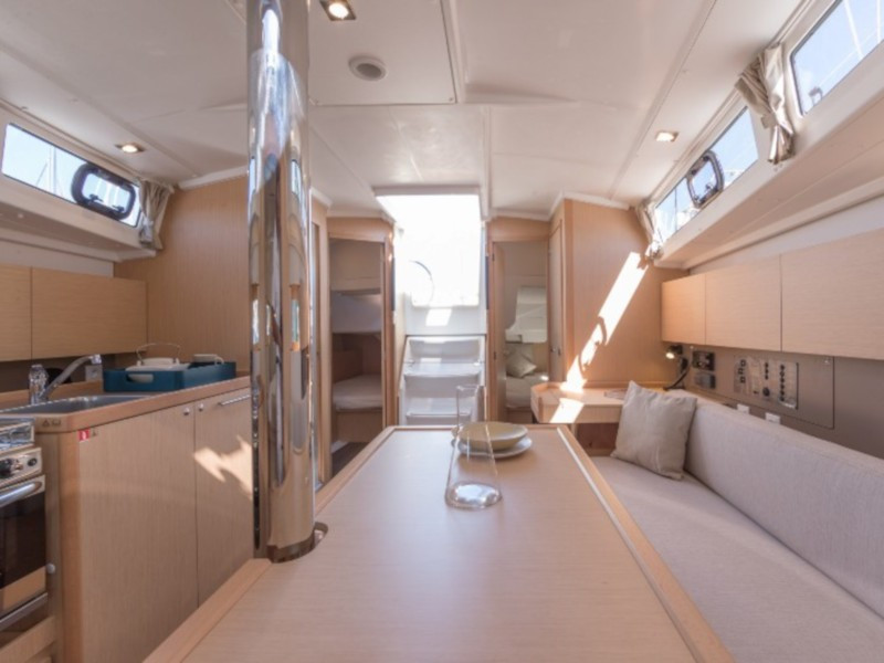 Yacht BENETEAU - Oceanis 38.1 "Eleven"