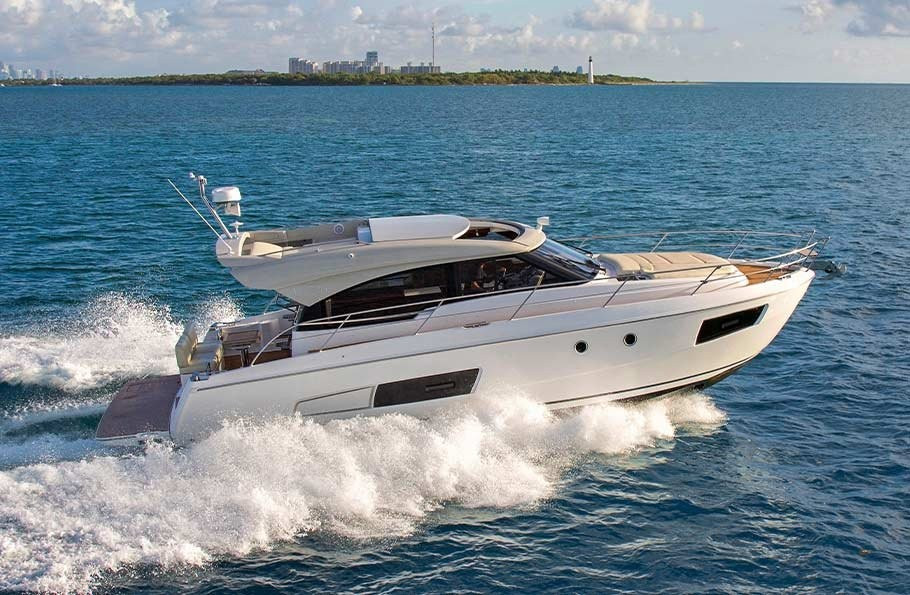 Yacht BAVARIA - Virtess 420 Fly "Caleni"
