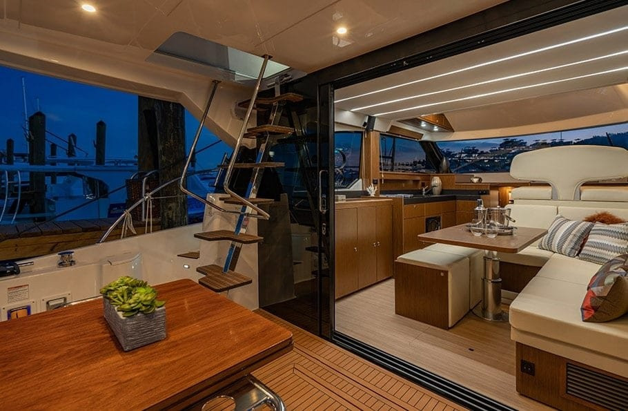 Yacht BAVARIA - Virtess 420 Fly "Caleni"