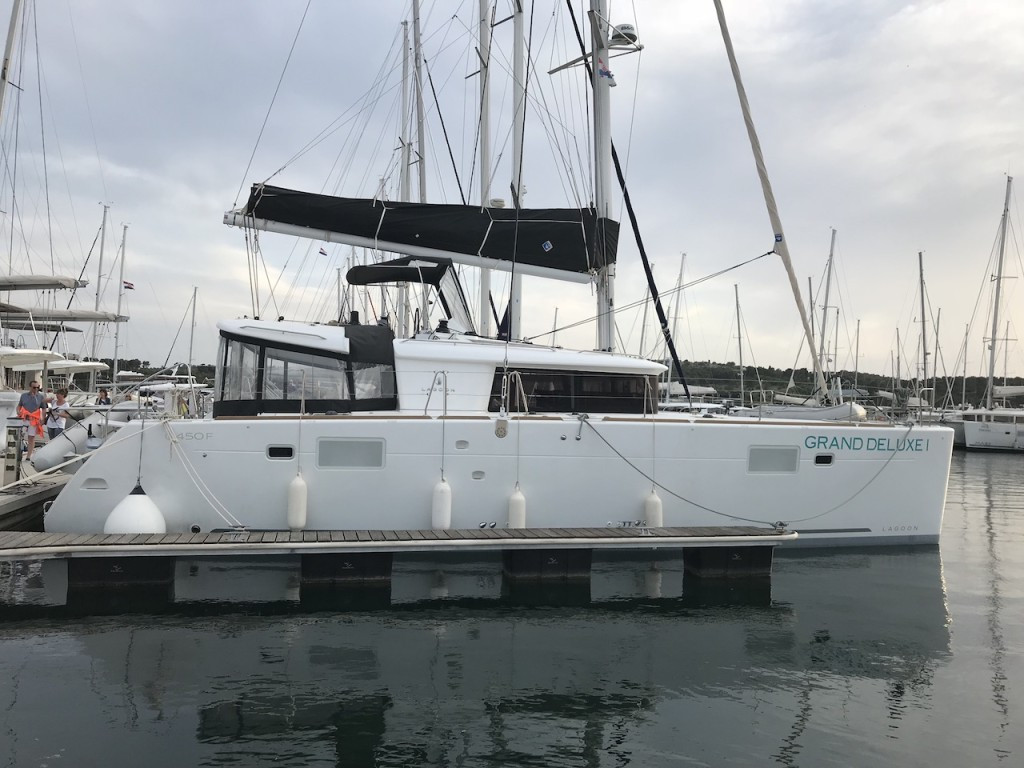 Yacht LAGOON - 450 F "Grand Deluxe I"