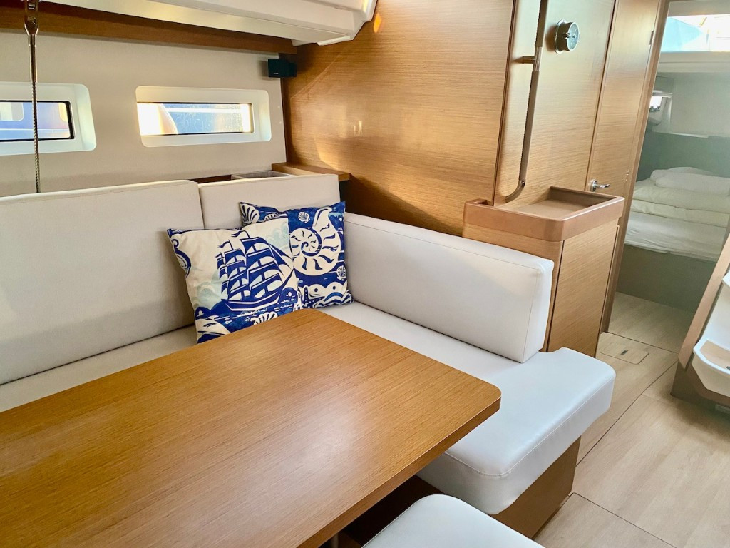 Yacht JEANNEAU - Sun Odyssey 440 "Salva"