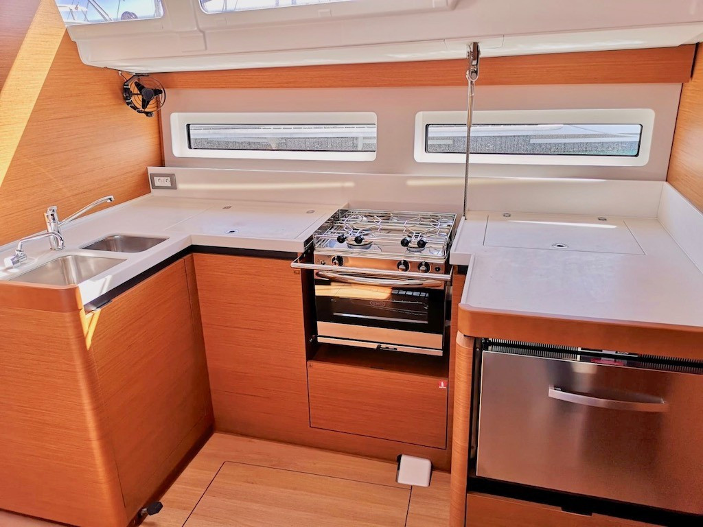 Yacht JEANNEAU - Sun Odyssey 490 "Persik"