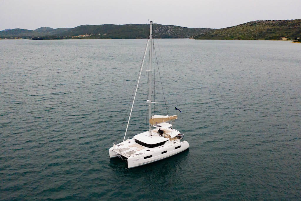 Yacht LAGOON - 46 "Kari"
