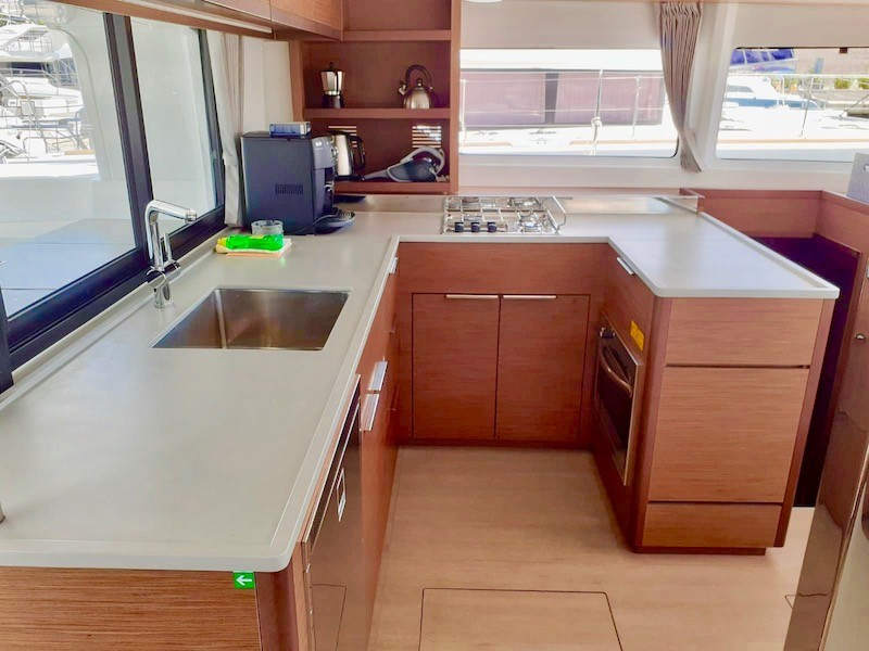 Yacht LAGOON - 46 "Butterfly"