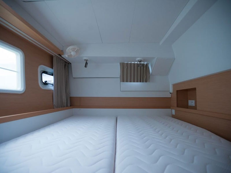 Yacht LAGOON - 400 S2 "Lady Dom"