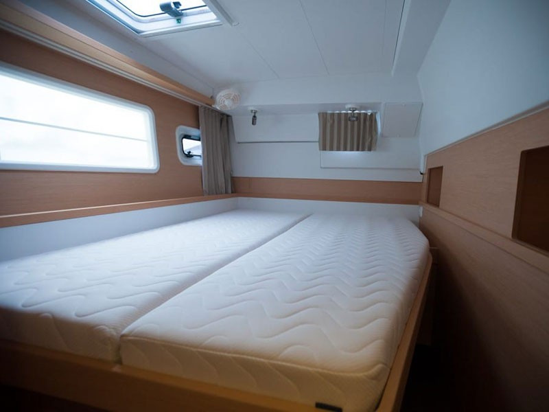 Yacht LAGOON - 400 S2 "Lady Dom"