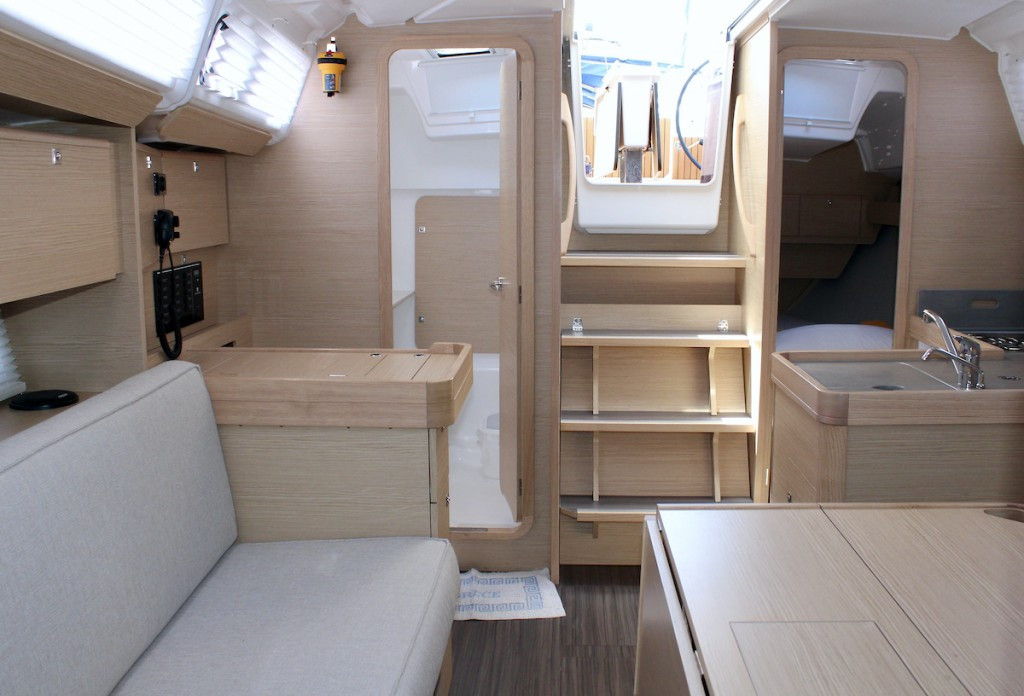 Yacht DUFOUR - 360 Grand Large "Zion"